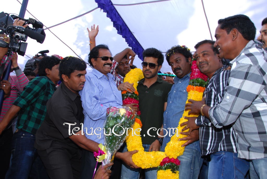 Nayak success tour, naayak success tour, nayak success tour photos, ram charan nayak success tour